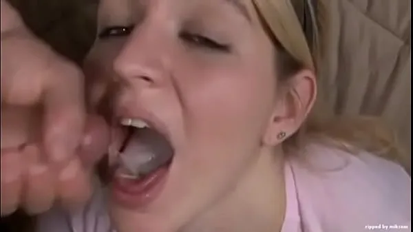 Veľký celkový počet videí: Enjoying the taste of sperm