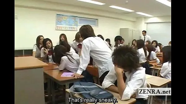Suuret Japanese stripped by classmates videot yhteensä