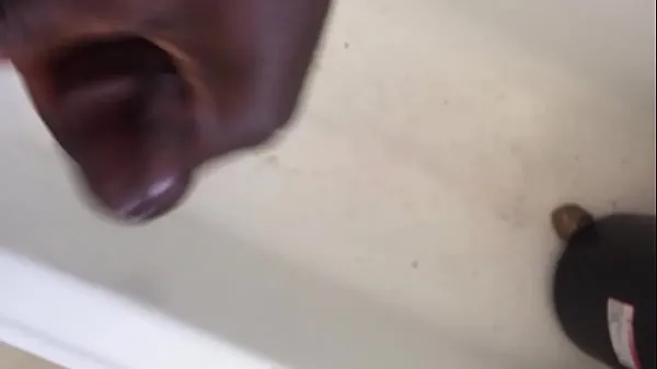 Μεγάλα Bathroom masturbation συνολικά βίντεο