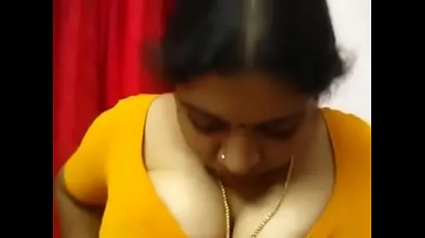 Μεγάλα Priya Rajeshwari συνολικά βίντεο