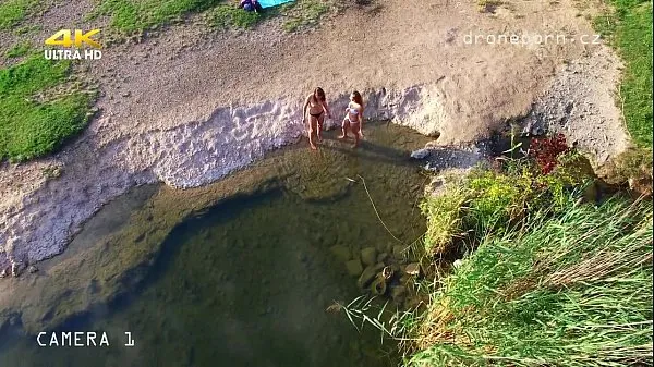 Veľký celkový počet videí: Naked girls - Voyeurs drone porn from Czech
