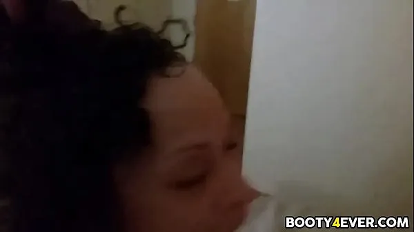 Velikih Cuckold films his black wife getting real black cock fuck skupaj videoposnetkov