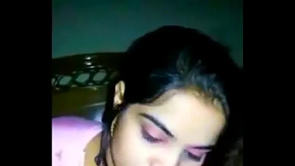 बड़े Hot newly married Indian wife sucking neighbor's cock cheating with hubby कुल वीडियो