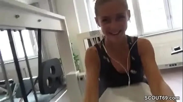 Small German Teen Seduce Stranger to Fuck in Gym Total Video yang besar