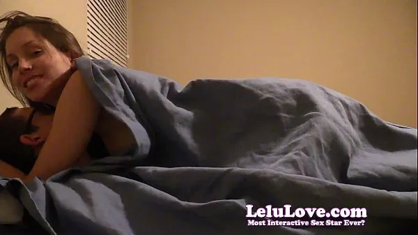 Veľký celkový počet videí: Amateur couple has barely covered sex next to roommate in bed