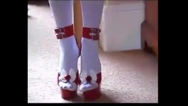 Veľký celkový počet videí: Sissy Christmas Maid