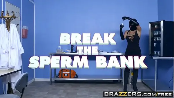 Tổng cộng Brazzers - Doctor Adventures - Phoenix Marie Charles Dera and Michael Vegas - Break The Sperm Bank video lớn