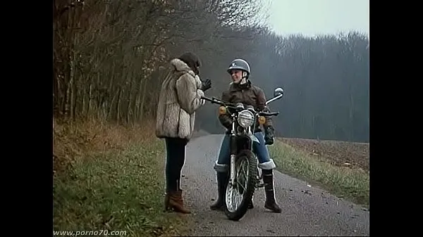 Velká videa (celkem Alpha France - Adorable Lola - (1979) (Marilyn Jess, Elodie Delage, Mika Barthel, Gerard Kikoine)