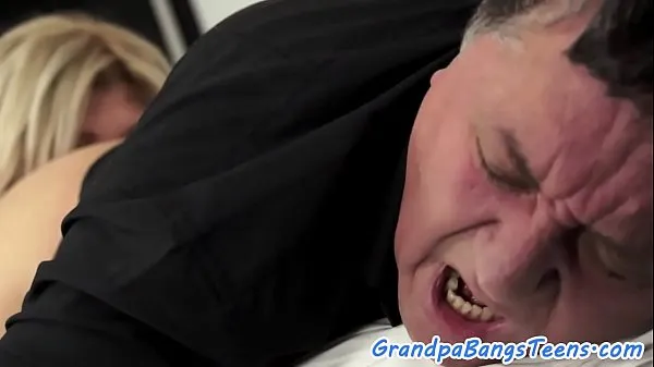 Μεγάλα Gorgeous teen rims seniors asshole συνολικά βίντεο