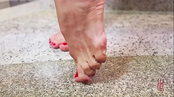 Veľký celkový počet videí: Sweet feet - Foot job and foot fetish with Lohanny Brandao