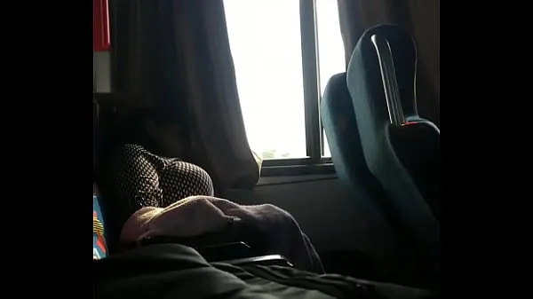 Busty bounces tits on bus Jumlah Video yang besar