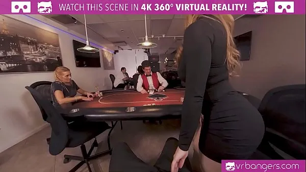 VR Bangers Busty babe is fucking hard in this agent VR porn parody Total Video yang besar