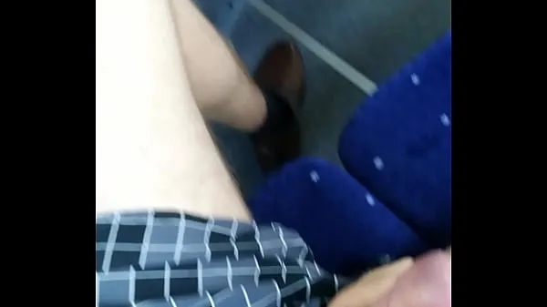 Grote Small handjob on the bus video's in totaal