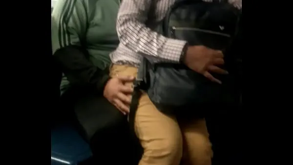 بڑے What's in the subway کل ویڈیوز