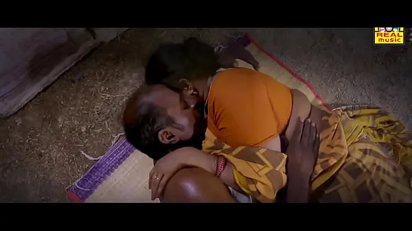 إجمالي Desi Indian big boobs aunty fucked by outside man مقاطع فيديو كبيرة