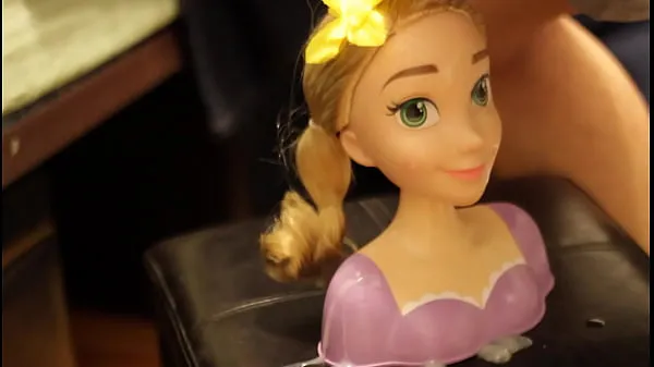 Büyük I give my Rapunzel doll head a nice cumshot toplam Video