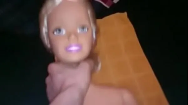 Velká videa (celkem Barbie doll gets fucked)