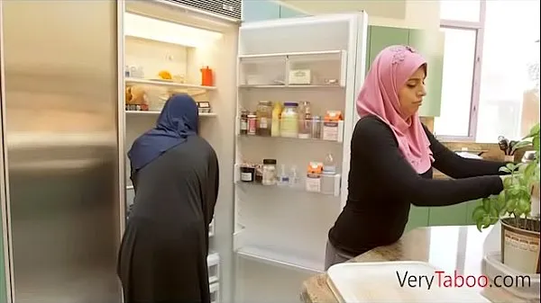 Store Arab Stepdaughter fucks white stepfather videoer i alt