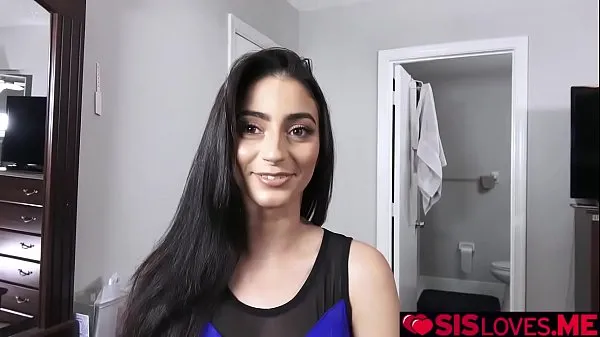 بڑے Jasmine Vega asked for stepbros help but she need to be naked کل ویڈیوز