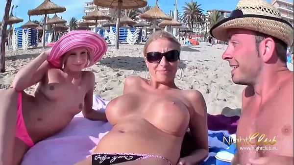 إجمالي German sex vacationer fucks everything in front of the camera مقاطع فيديو كبيرة