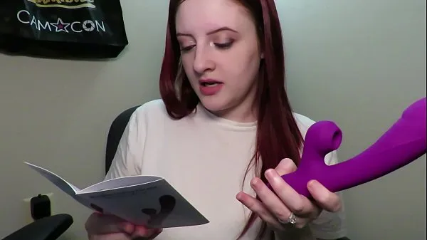 Velikih Jessica Sage Reviews the SexRabbit Toy skupaj videoposnetkov