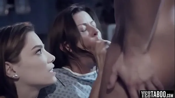 Duża Female patient relives sexual experiences suma filmów