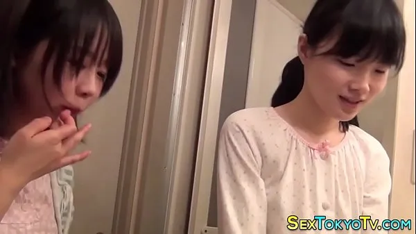 Összesen nagy Japanese teen fingering videó