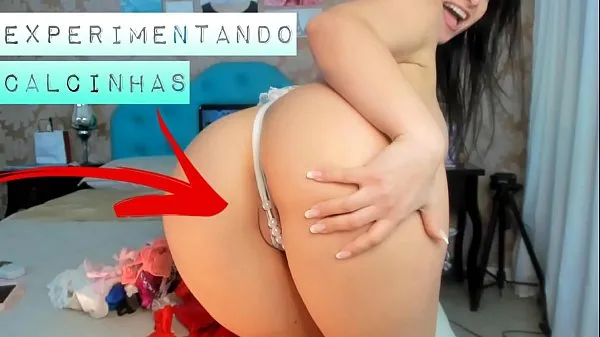 Grandes sexy latina probándose algunas bragas vídeos en total