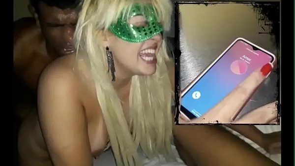 총 Brazilian Blonde Big ass Milf cheating her husband at motel room with 2 bbc to get lot of anal sex - Full VIdeo at Xvideos RED개의 동영상