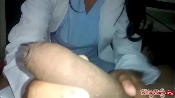 Veľký celkový počet videí: The doctor cures my impotence with a mega suck