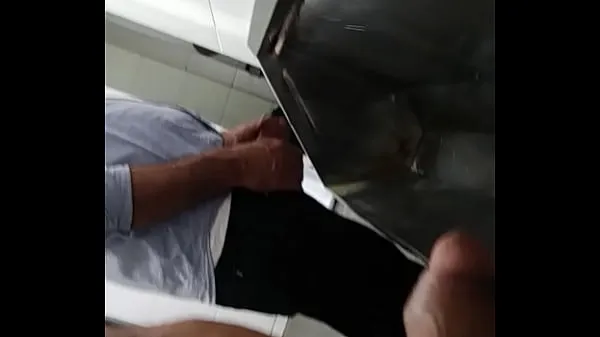 بڑے Helping hand quickie in the bathroom 2 کل ویڈیوز