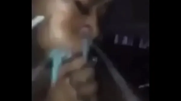 Grote Exploding the black girl's mouth with a cum video's in totaal