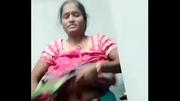 Stora Erode kalpana Hot tamil aunty wife undress saree seduce and navel videor totalt