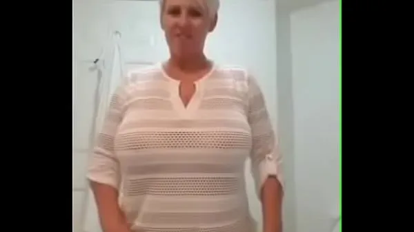 Mom Total Video yang besar