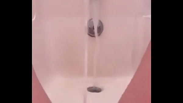 Büyük 18 yo pissing fountain in the bath toplam Video