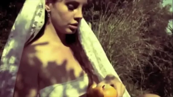 合計 Lana Del Rey 件の大きな動画
