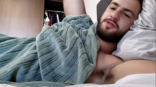 Grande Straight roommate invites you to bed for a nap - hairy chested stud - uncut cock - alpha male total de vídeos