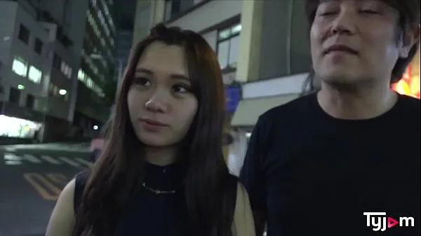Velikih Naughty japanese Aiko does a threesome with his boyfriend skupaj videoposnetkov