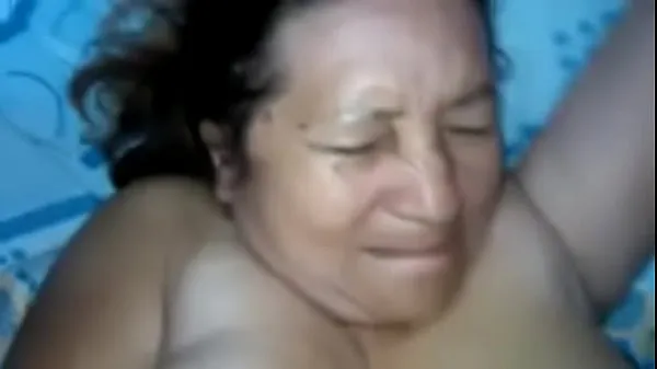 Grote Mother in law fucked in the ass video's in totaal