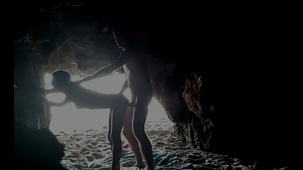 At the beach, hidden inside the cave Total Video yang besar