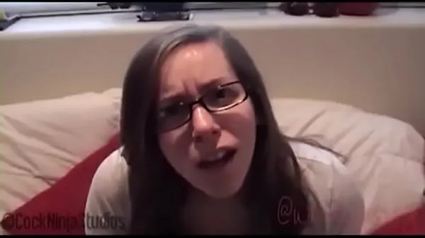 Всего Неуверенный сводный брат говорит сестре о своем уродливом пенисе - Winky Pussy видео