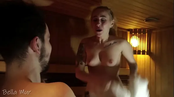 Veľký celkový počet videí: Curvy hottie fucking a stranger in a public sauna
