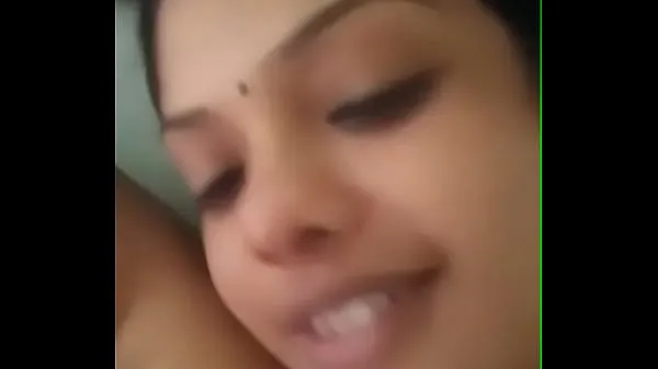 Gros Célèbre fille du Kerala vidéos au total