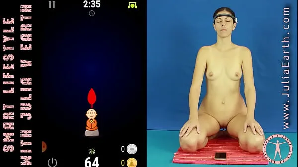 Tổng cộng Psychic training for Julia. Lesson 1 - Learning mind waves. A naked woman tries to make herself better video lớn