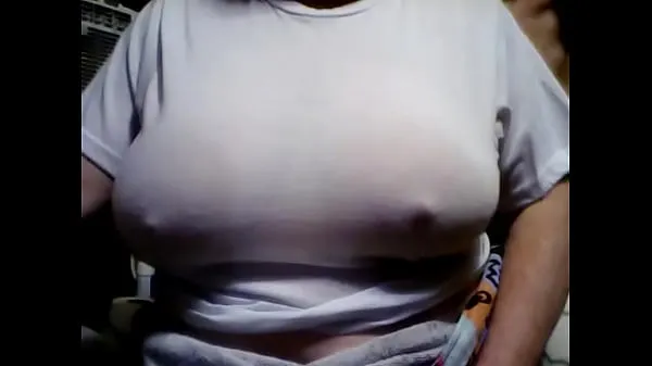 Veľký celkový počet videí: I love my wifes big tits