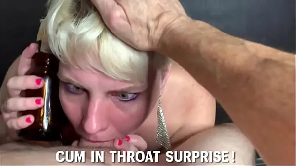 Veľký celkový počet videí: Surprise Cum in Throat For New Year