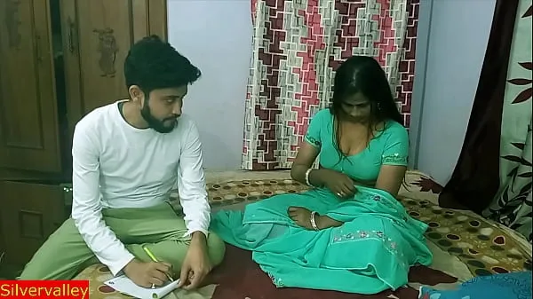 Stora Indian sexy madam teaching her special student how to romance and sex! with hindi voice videor totalt