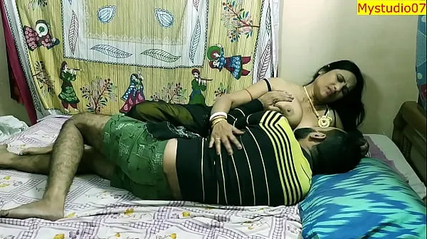Grote Desi xxx randi bhabhi hot sex with jobless Devor! Real sex with clear hindi audio video's in totaal
