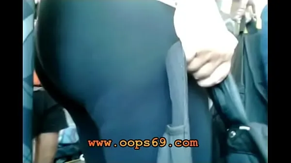 Veľký celkový počet videí: groping bus