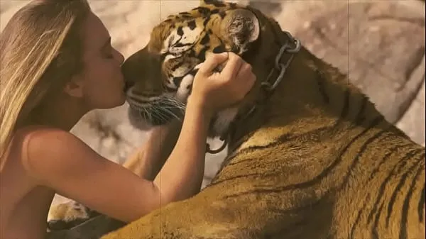 Tổng cộng Beauty & The Beast', My Secret Life video lớn